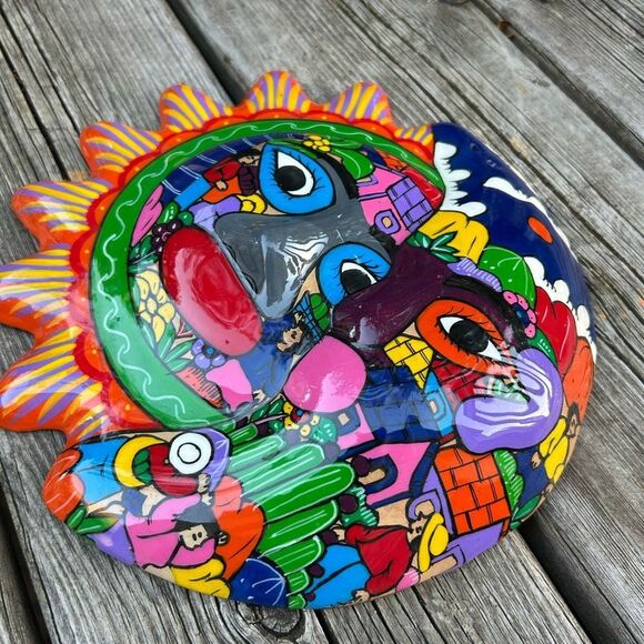 Mexican Folk Art Talavera Moon Sun Eclipse Hand Painted Clay Wall Hanging 8.5" - Picture 13 of 16